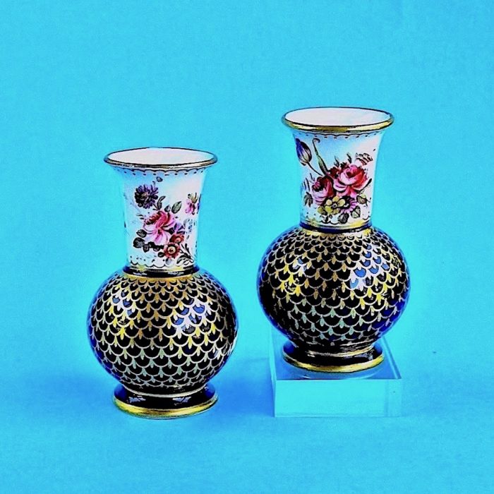 Item No.  1781 – Pair Spode vases