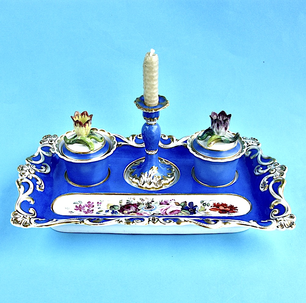 Item No. 2020 – Chamberlain Worcester inkstand