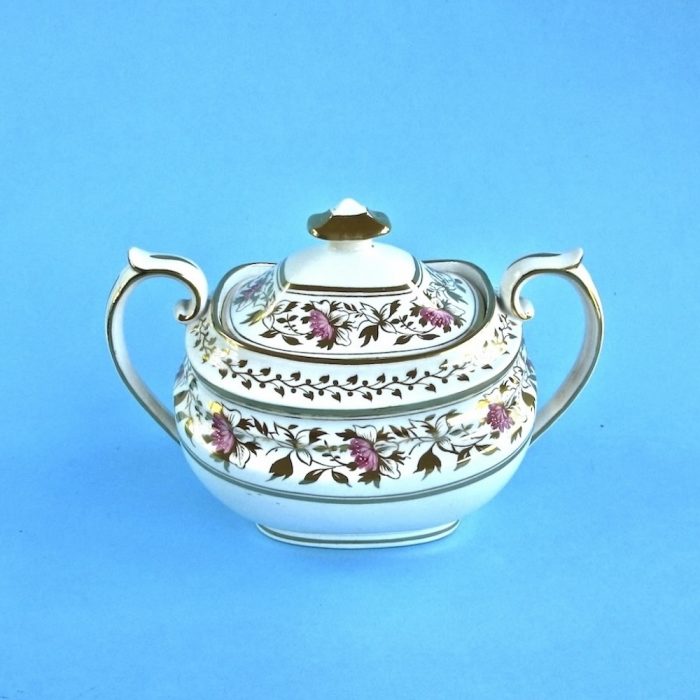 Item No. 2077- Ridgway sucrier and. cover