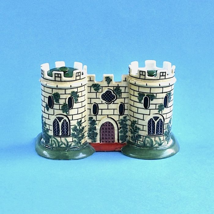 Item No. 2032 – Minton inkwell